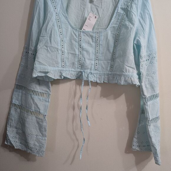 Kimchi blue eyelet baby blue Cropped Broderie Blouse size L. NWT - Picture 11 of 11